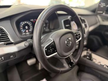 Volvo XC90 B5 D AWD — photo 25
