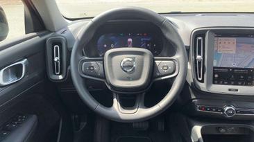 Volvo XC40 B3 — photo 10