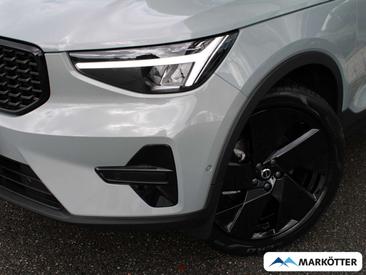 Volvo XC40 B3 — photo 2