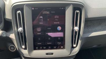 Volvo XC40 B3 — photo 15