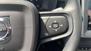 Volvo XC40 B3 — photo 20