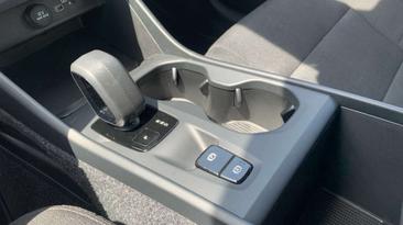 Volvo XC40 B3 — photo 23