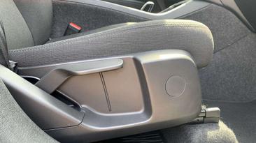 Volvo XC40 B3 — photo 27