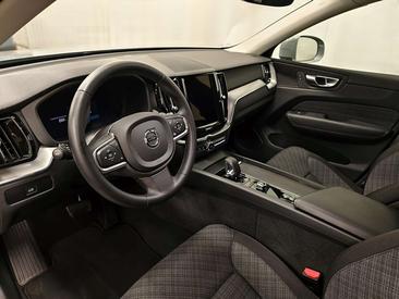 Volvo XC60 B4 D AWD — photo 9