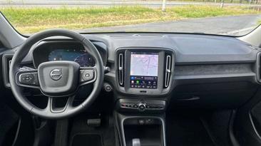 Volvo XC40 B3 — photo 5