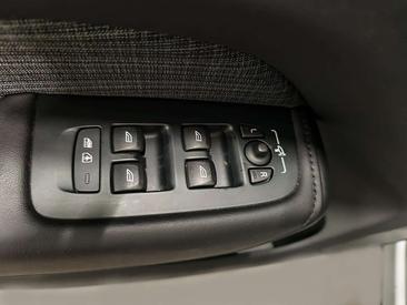 Volvo XC60 B4 D AWD — photo 15