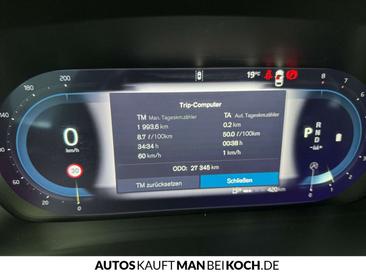Volvo XC40 B3 — photo 10