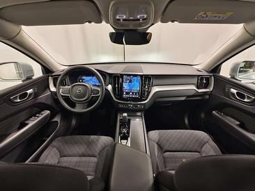 Volvo XC60 B4 D AWD — photo 18