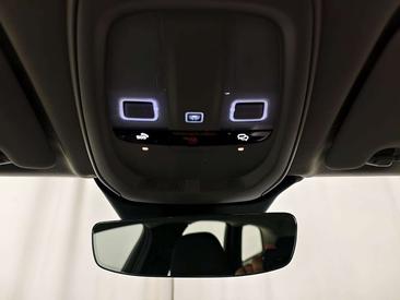 Volvo XC60 B4 D AWD — photo 19