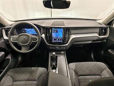 Volvo XC60 B4 D AWD — photo 20