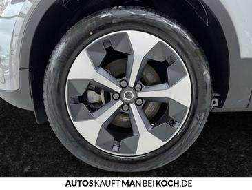 Volvo XC40 B3 — photo 15