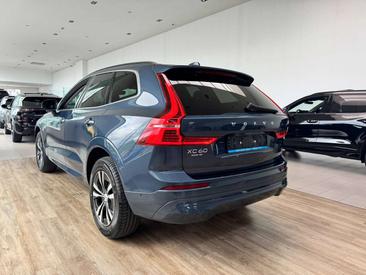Volvo XC60 B4 — photo 6
