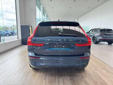 Volvo XC60 B4 — photo 8
