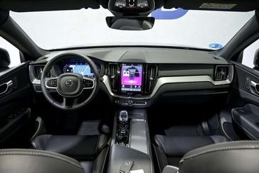 Volvo XC60 T6 Recharge AWD — photo 7