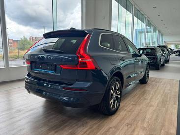 Volvo XC60 B4 — photo 10