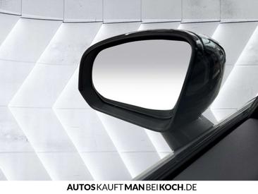 Volvo XC40 B3 — photo 20