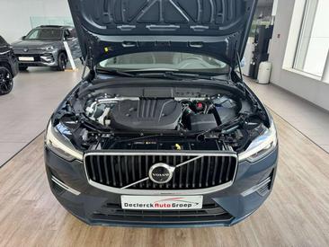 Volvo XC60 B4 — photo 12