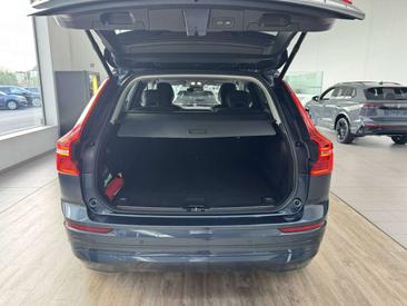 Volvo XC60 B4 — photo 13