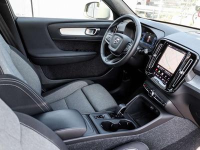 Volvo XC40 B3