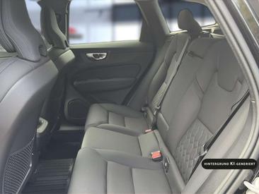 Volvo XC60 B5 — photo 16