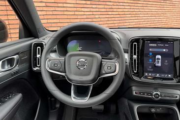 Volvo EX40 Single Motor Extended Range — photo 4