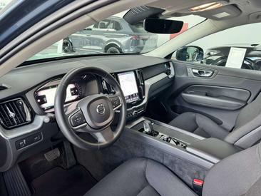 Volvo XC60 B4 — photo 17