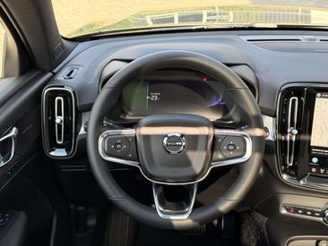Volvo EX40 Single Motor Extended Range — photo 9