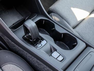 Volvo XC40 B3 — photo 10
