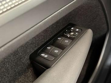 Volvo XC40 T5 Recharge — photo 19