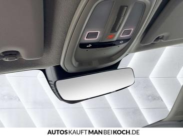 Volvo XC40 B3 — photo 30