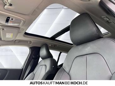Volvo XC40 B3 — photo 31
