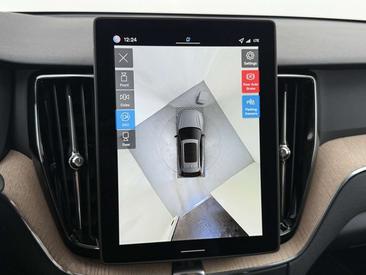 Volvo XC60 T8 Recharge AWD — photo 31
