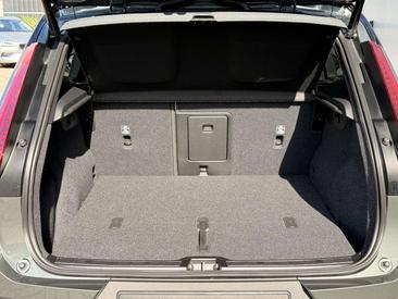 Volvo EX40 Single Motor Extended Range — photo 16
