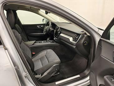 Volvo XC60 B4 D AWD — photo 44