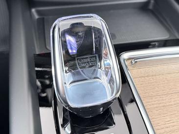 Volvo XC60 T8 Recharge AWD — photo 37