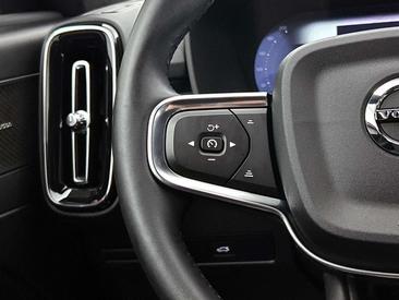 Volvo XC40 B4 — photo 5
