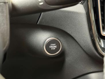 Volvo XC40 T5 Recharge — photo 29