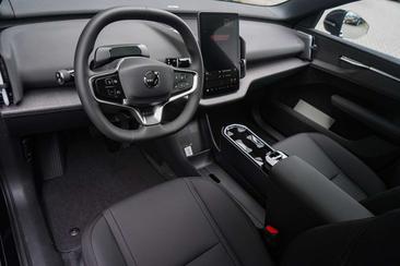 Volvo EX30 — photo 12