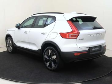 Volvo EX40 Single Motor Extended Range — photo 3