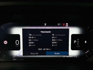 Volvo XC40 B4 — photo 17