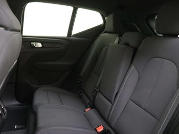 Volvo EX40 Single Motor Extended Range — photo 7