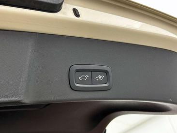 Volvo XC40 B4 — photo 24
