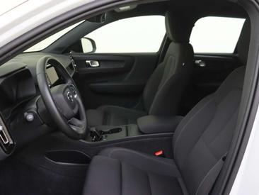Volvo EX40 Single Motor Extended Range — photo 15