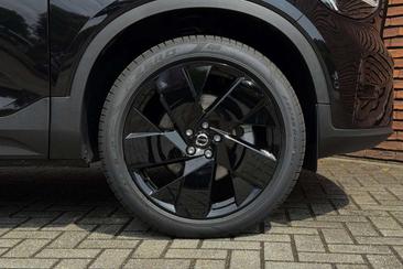 Volvo XC40 B4 — photo 7