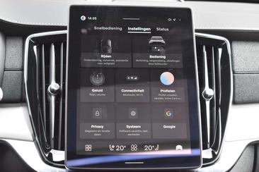 Volvo XC90 T6 Recharge AWD — photo 34
