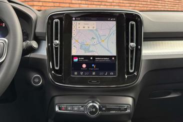 Volvo XC40 B4 — photo 10