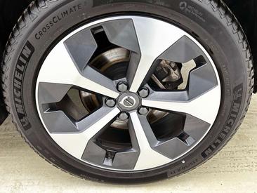 Volvo XC40 B4 — photo 34