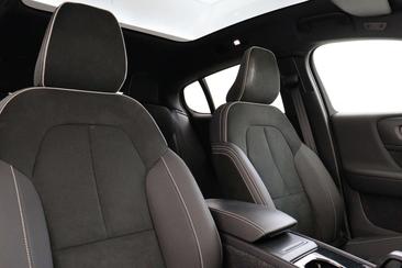 Volvo C40 Coupé SUV AWD — photo 13