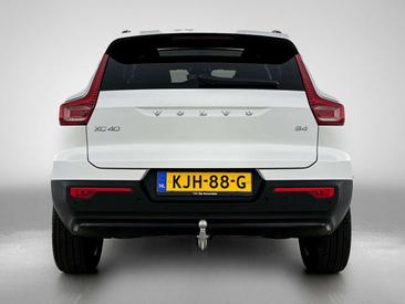Volvo XC40 B4 — photo 2