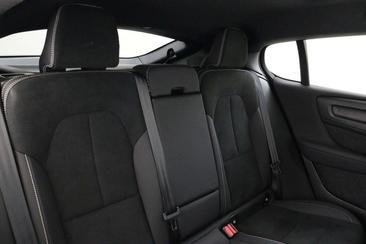 Volvo C40 Coupé SUV AWD — photo 15